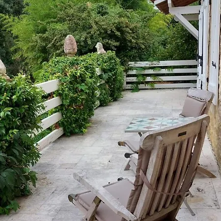 בית נופש Domaine De Larroucau *