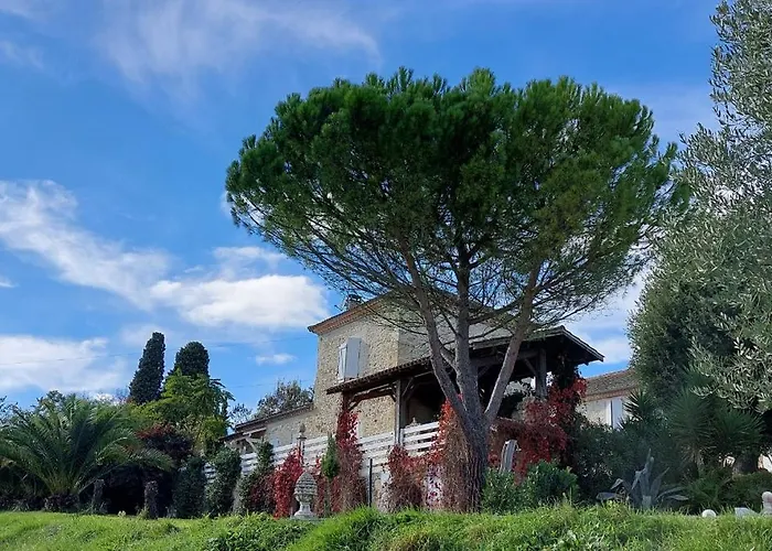 度假居 Domaine De Larroucau